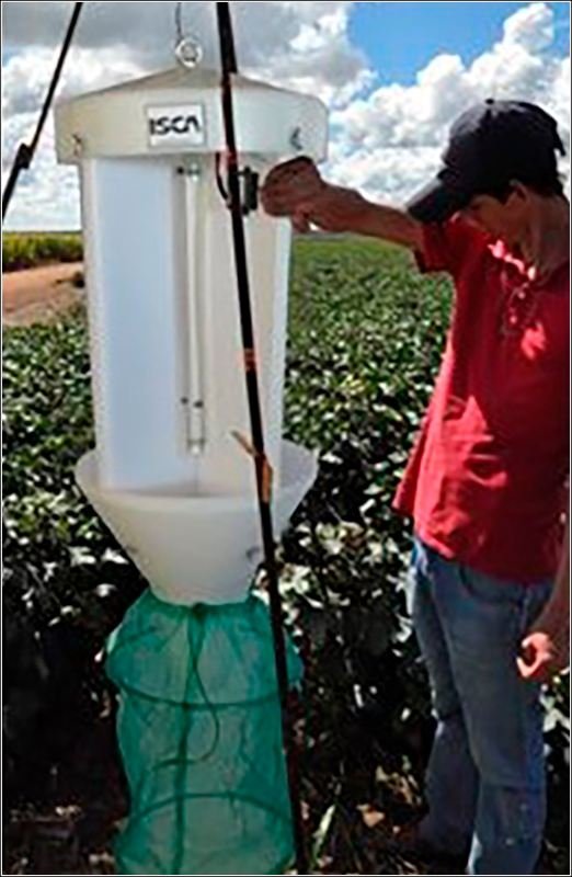 Armadilha Luminosa para Pragas Armadilha Luminosa para Pragas